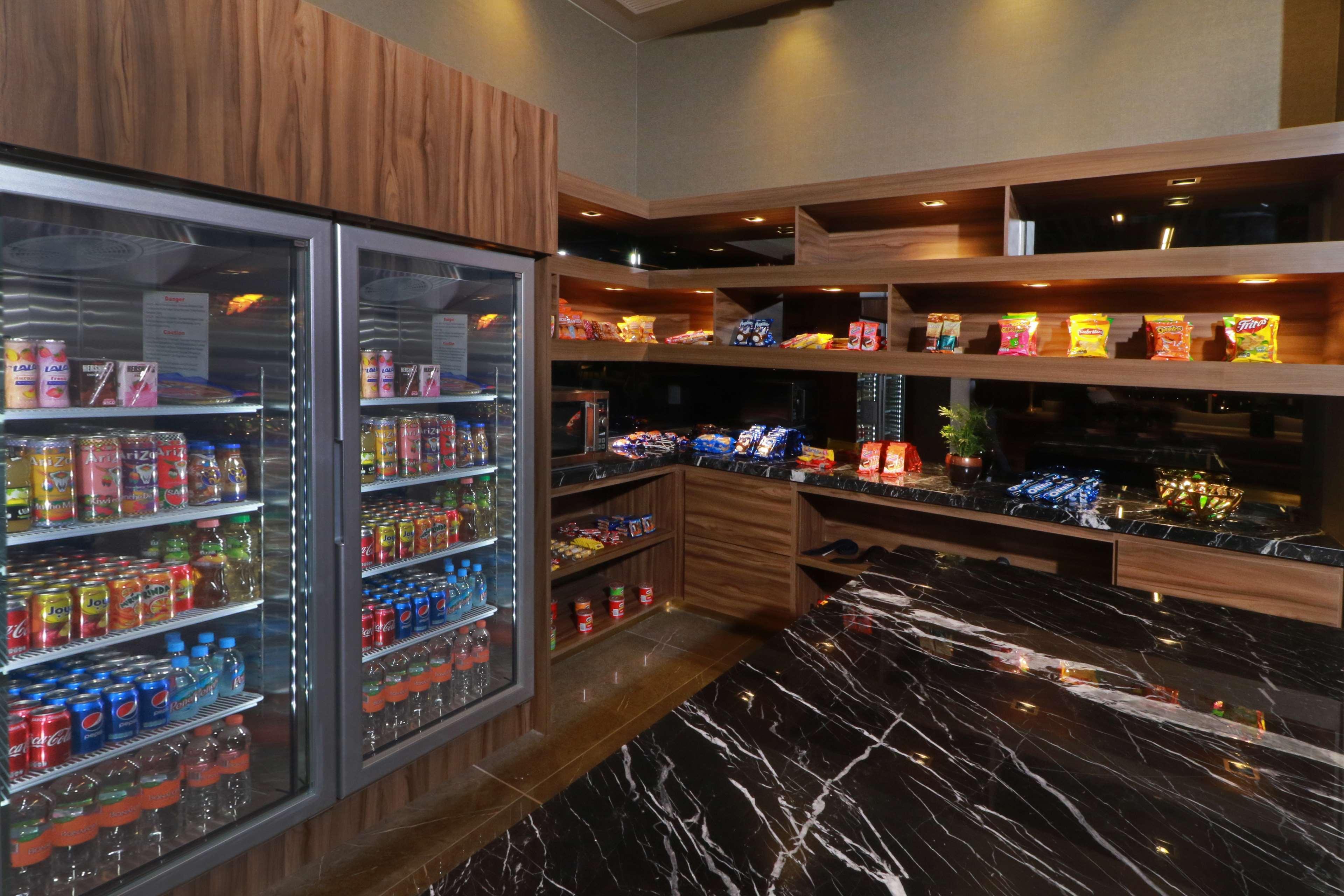 Hilton Garden Inn Monterrey Obispado Buitenkant foto